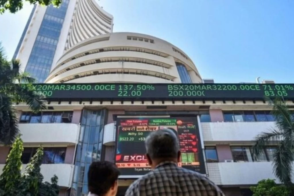 Sensex Zooms Nearly 900 Points as Markets Rally on Global Optimism