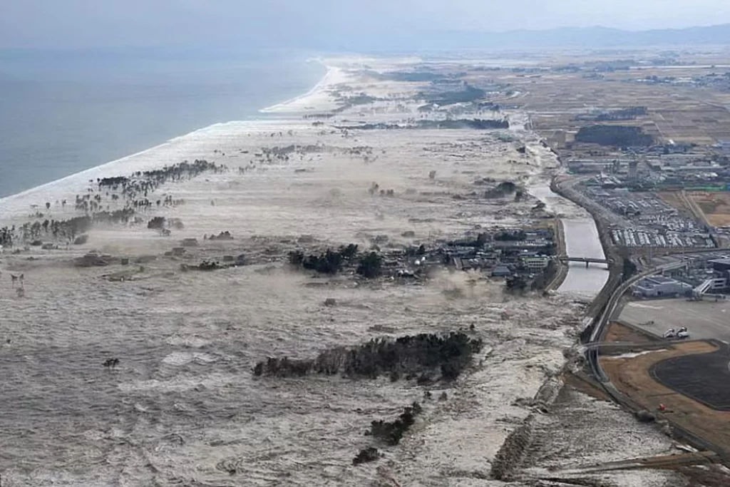 Powerful 7.6-Magnitude Earthquake Off Northern Japan Sparks Tsunami Alert