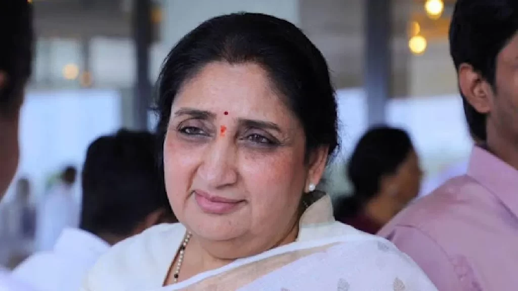 Sunetra Pawar swears to be Maharashtra's deputy Chief Minister